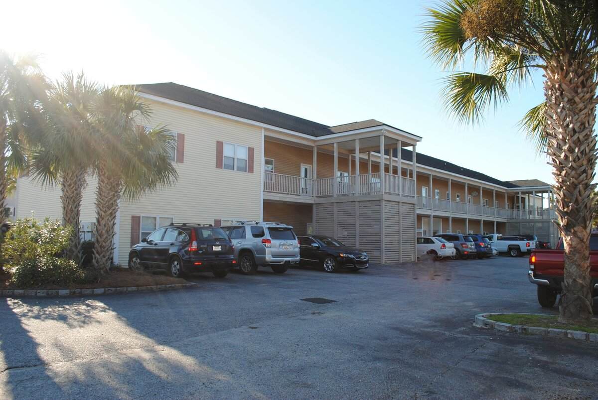668 Marina Dr - Photo 1
