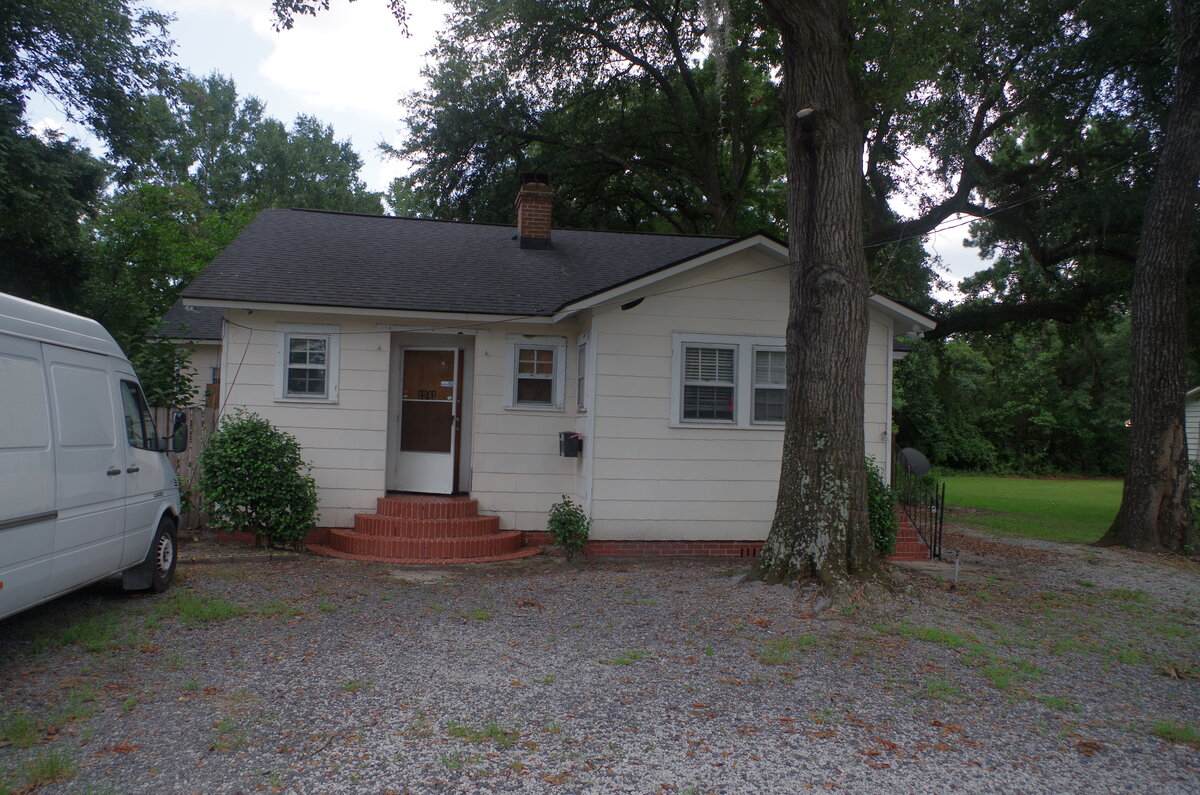 1241 Remount Rd - Photo 1
