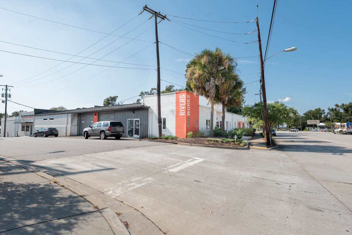 4221 Rivers Ave - Photo 1