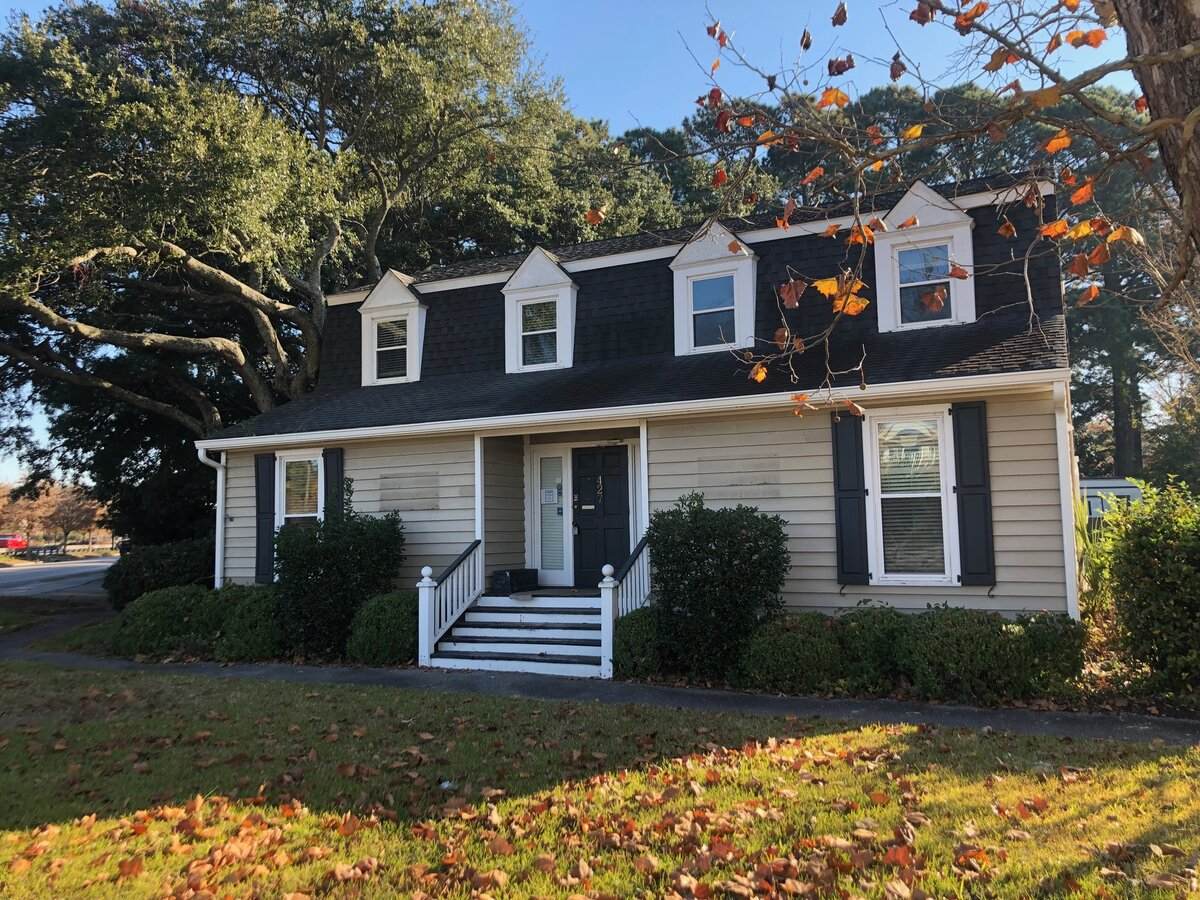 427 Johnnie Dodds Blvd - Photo 1