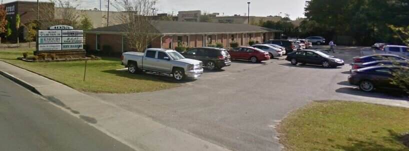 1055 Main St - Photo 1