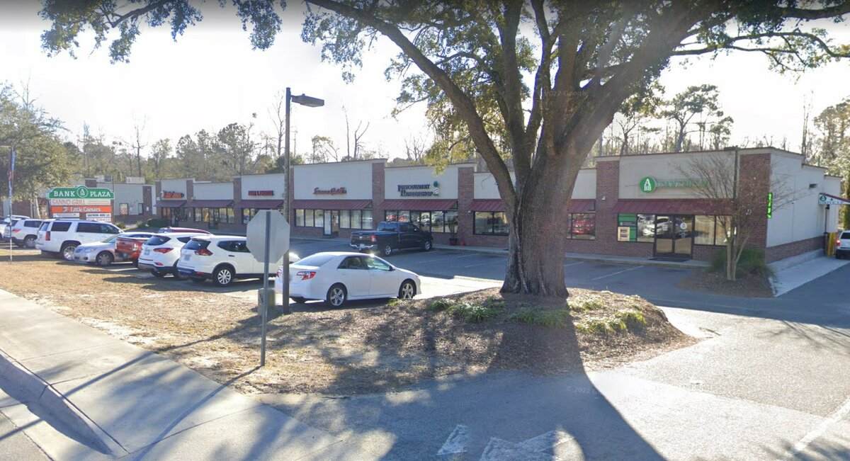 2139 Main St - Photo 1