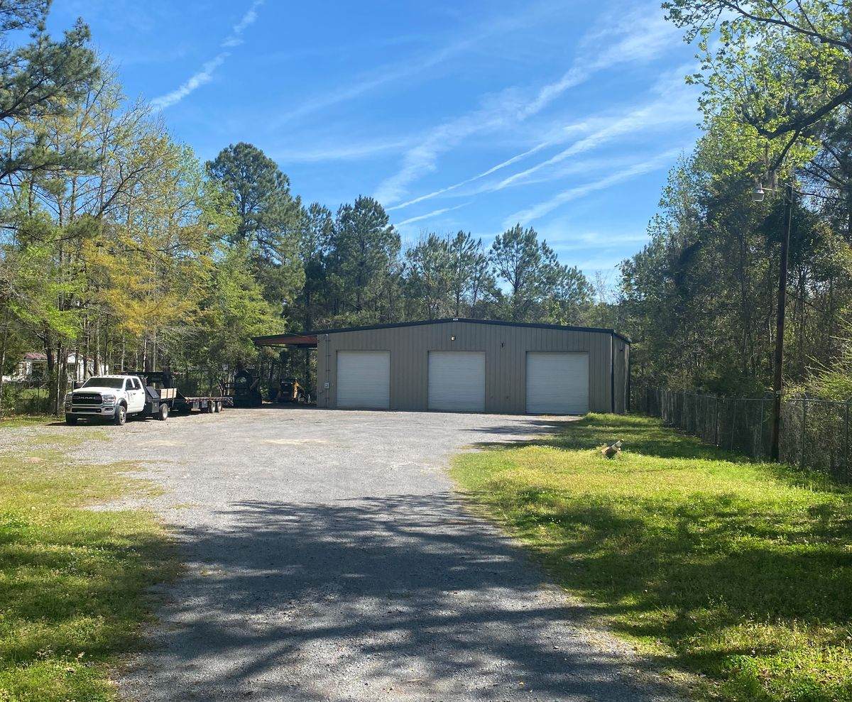 1042 Cainhoy Rd - Photo 1