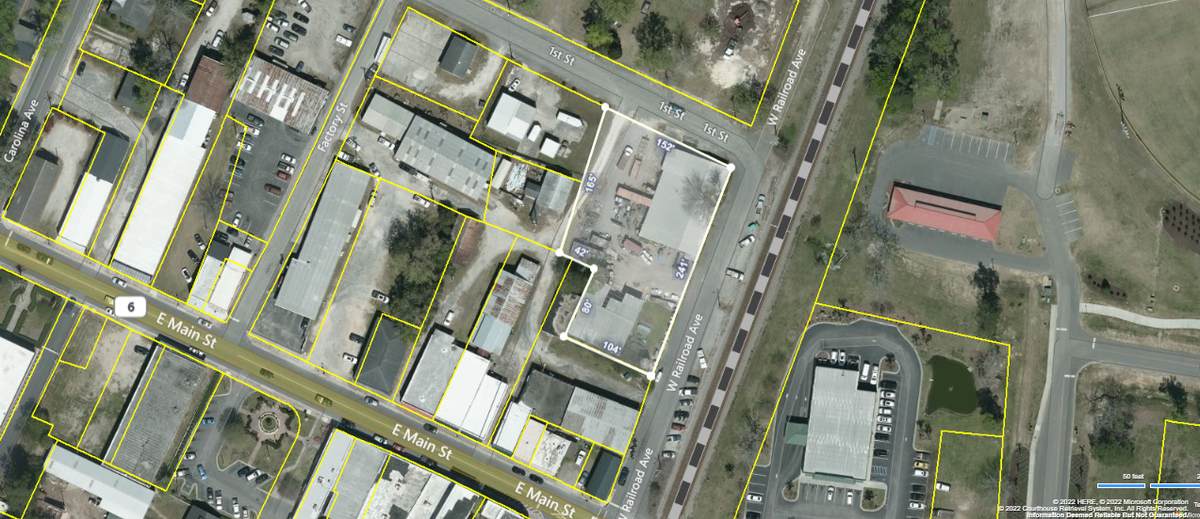 108 Railroad Ave - Photo 1