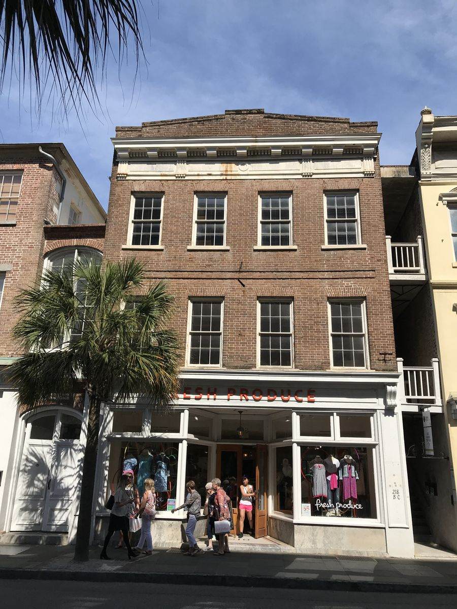 218 King St - Photo 1