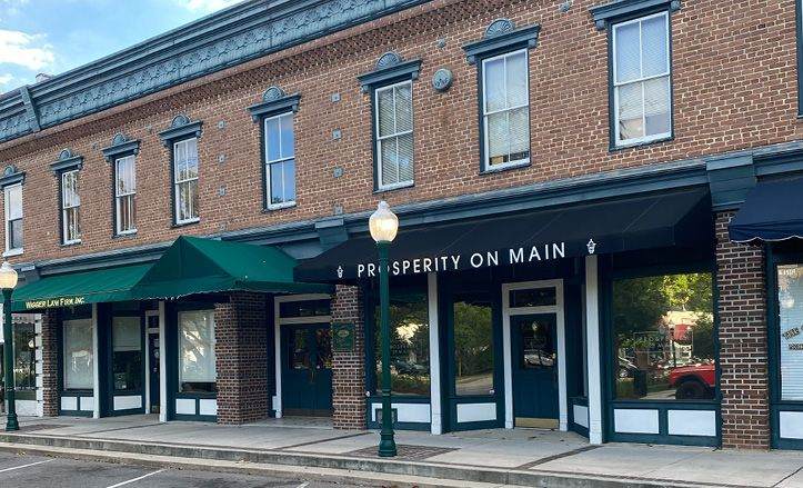 100 Main St - Photo 1
