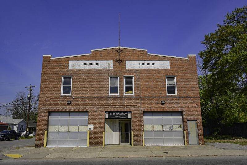 2006 Reynolds Ave - Photo 1