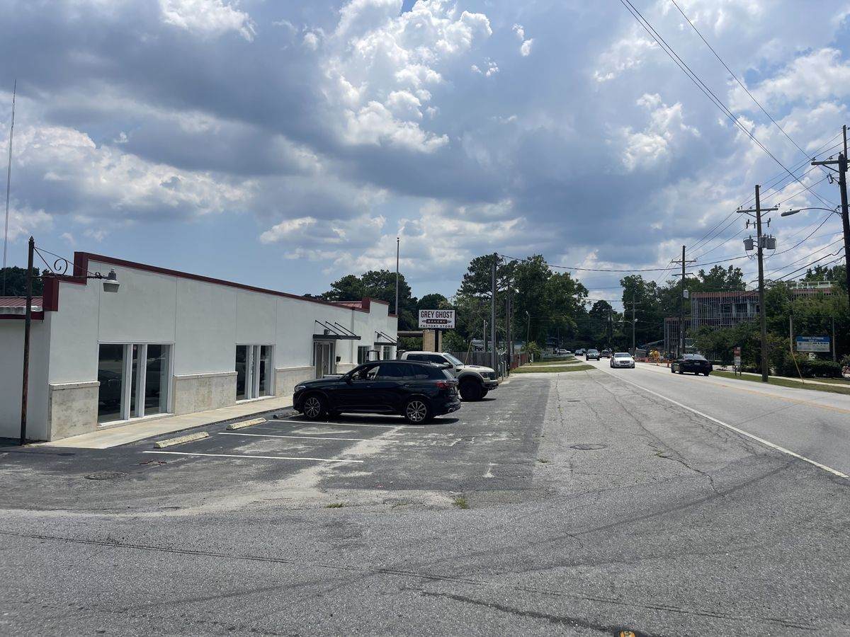 1028 Wappoo Rd - Photo 1