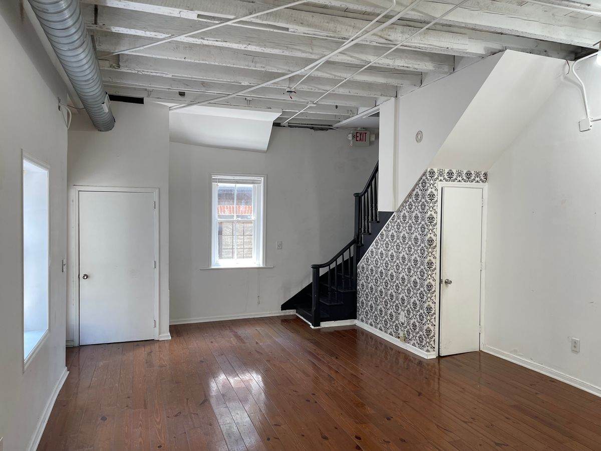 54 1/2 Broad Street - Photo 1