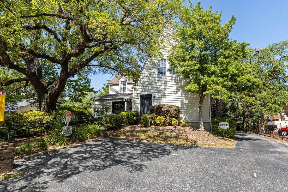 48 Courtenay Dr - Photo 1