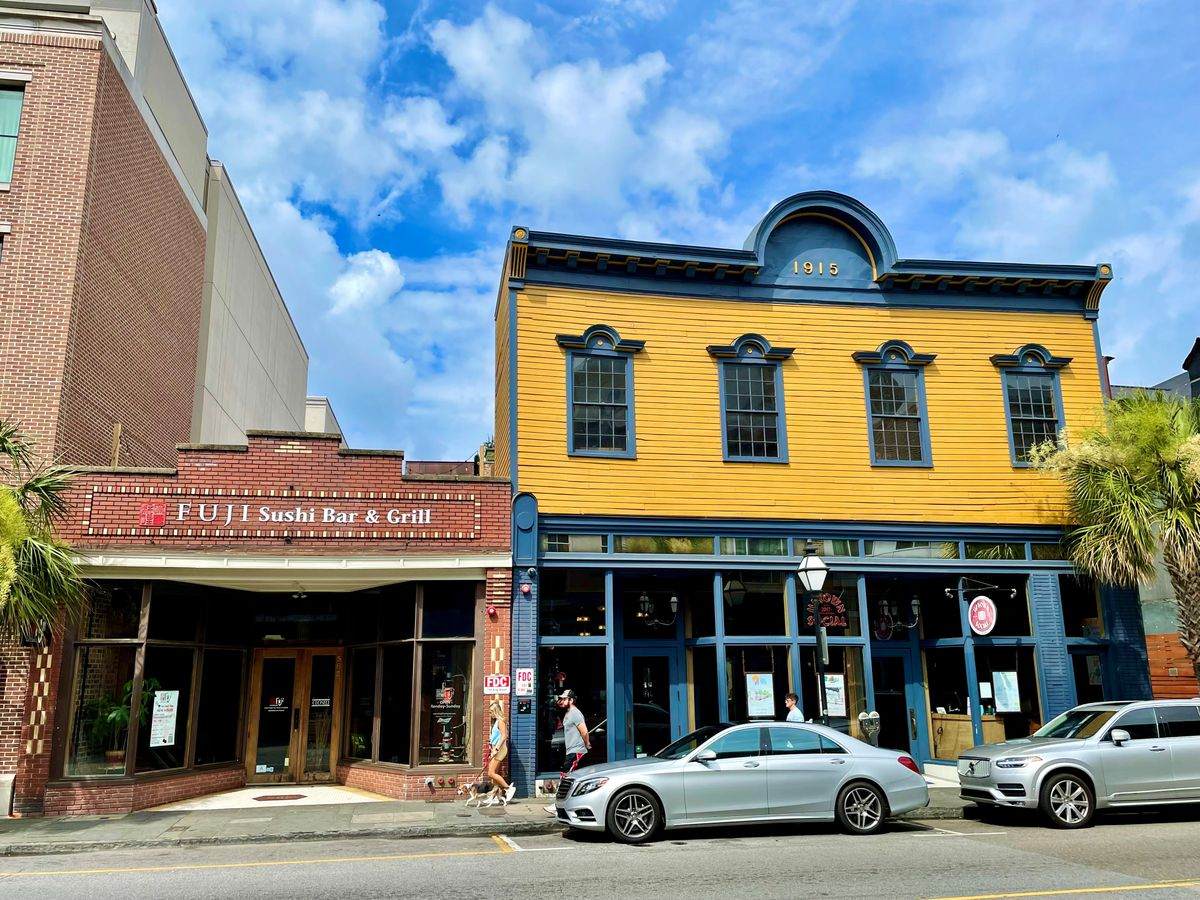587 King St - Photo 1