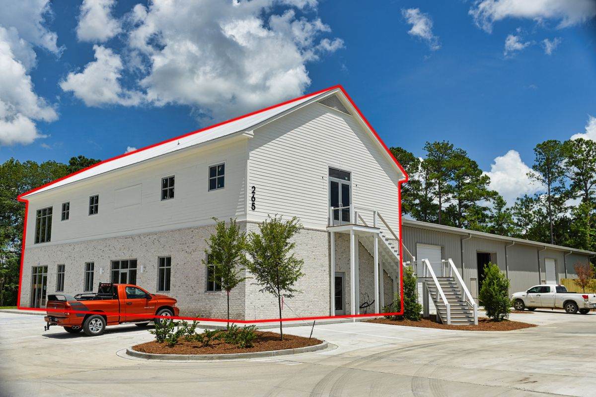 265 Treeland Dr - Photo 1