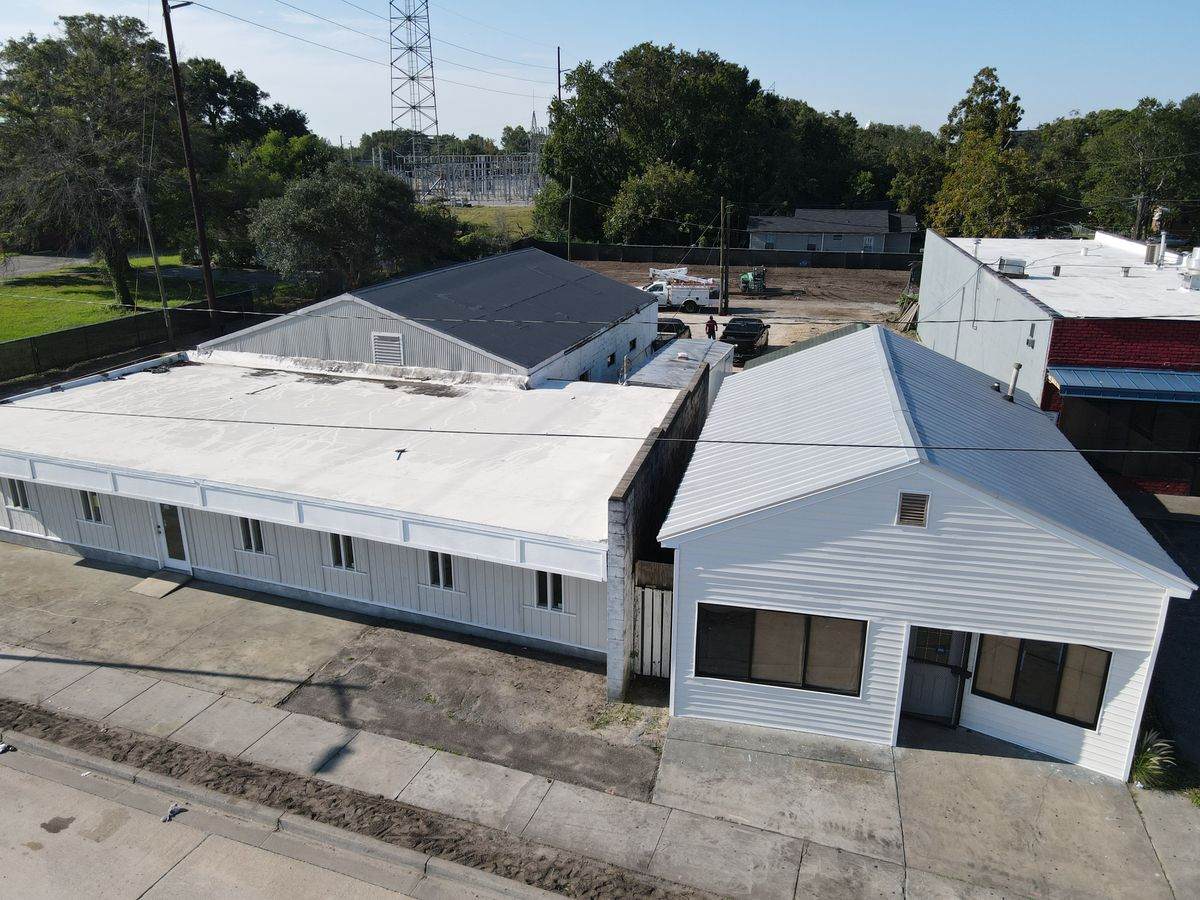 3353 Rivers Ave - Photo 1