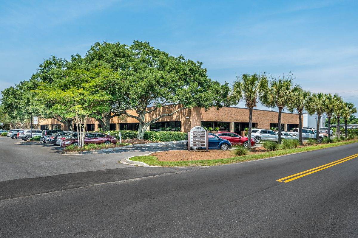 4995 Lacross Rd - Photo 1