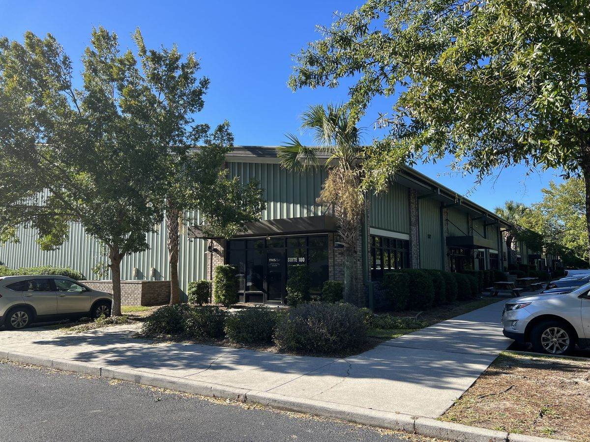 547 Long Point Rd - Photo 1