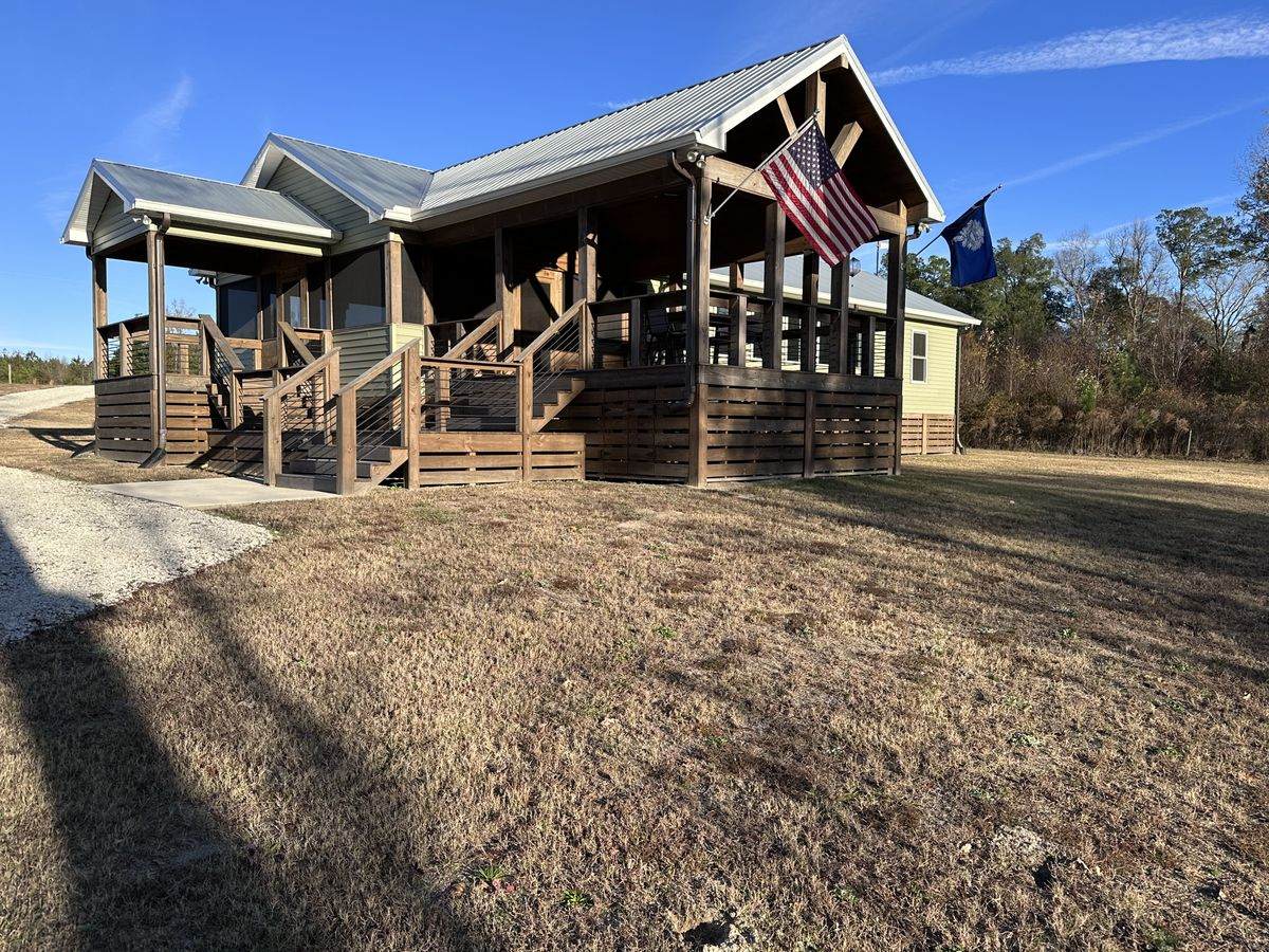 5653 Wire Rd - Photo 1