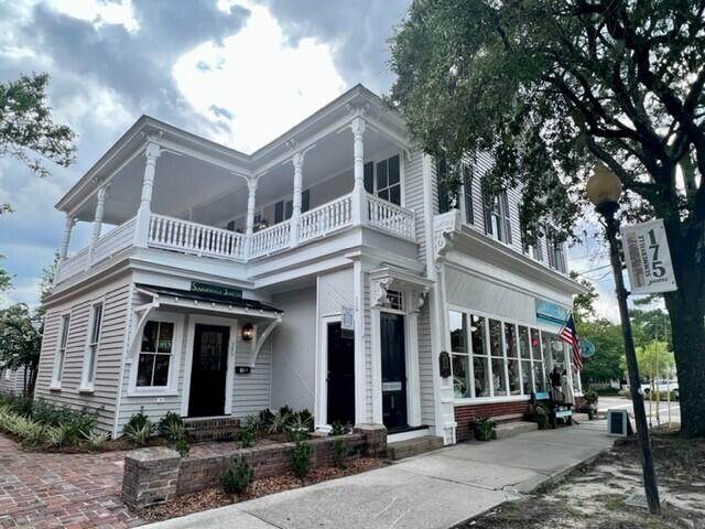 140 Richardson Avenue - Photo 1