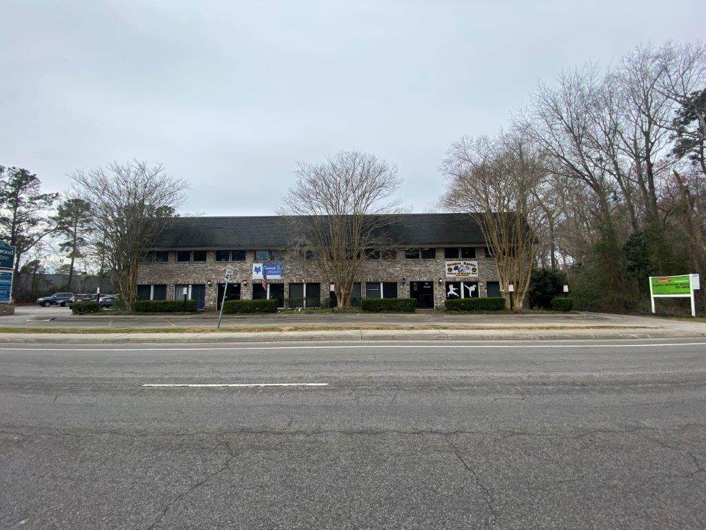 402 Old Trolley Road - Photo 1