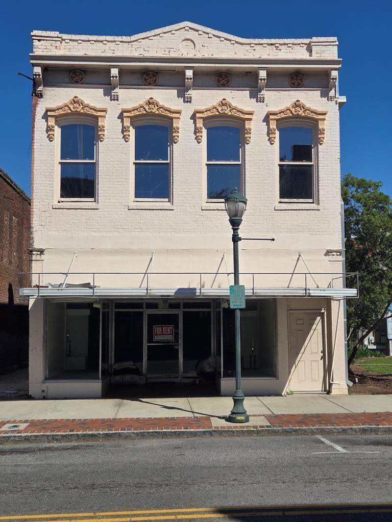 1183 Russell Street - Photo 1