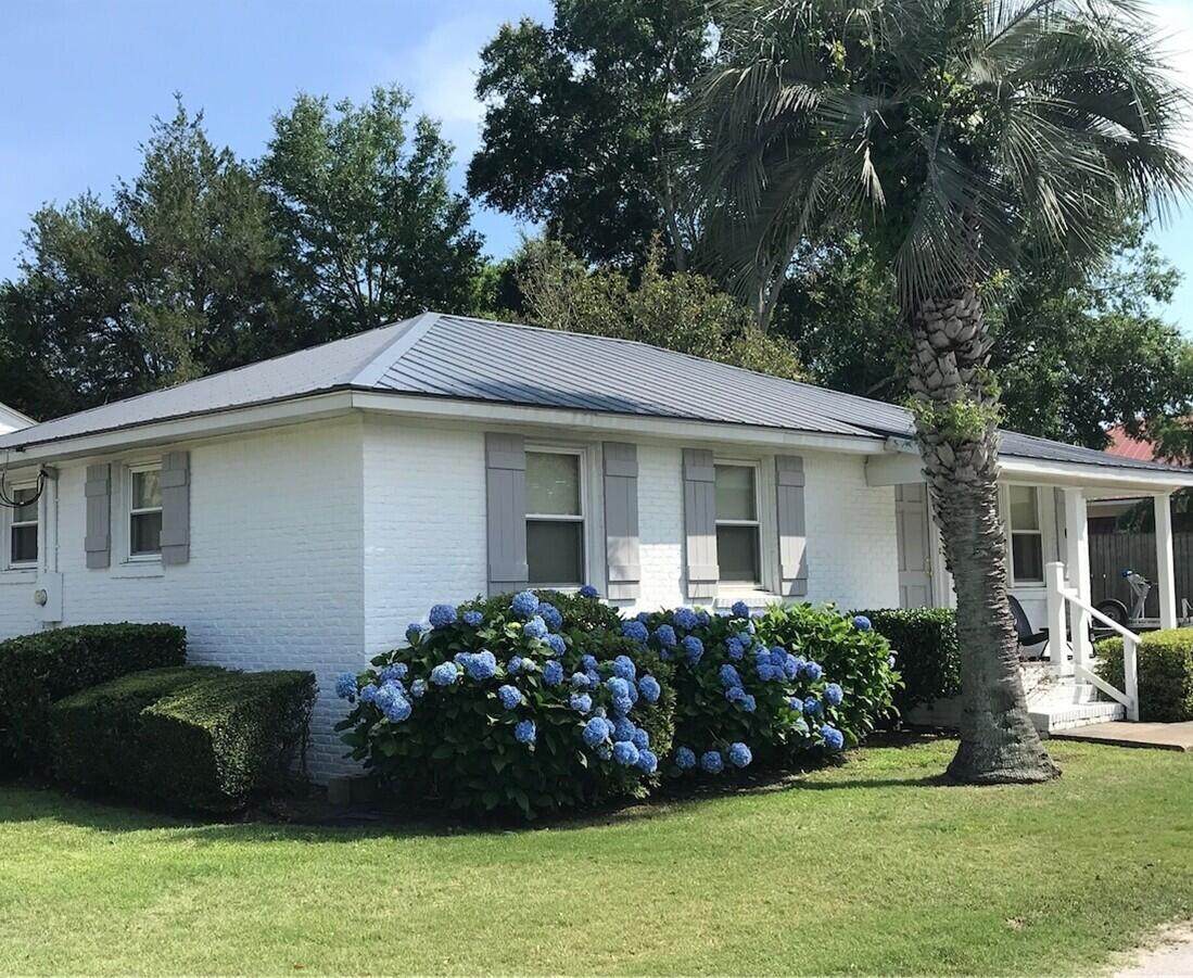 509 Live Oak Drive - Photo 1