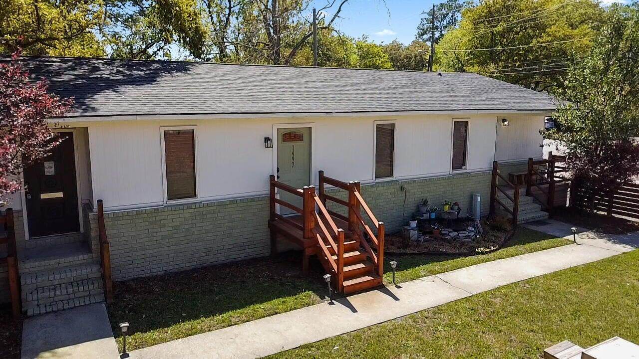 1497 Remount Road - Photo 1
