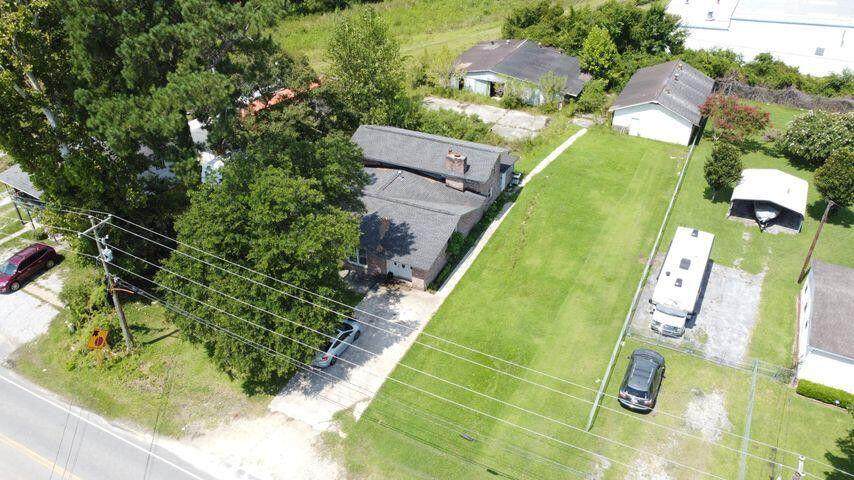 114 Berkeley Circle - Photo 1