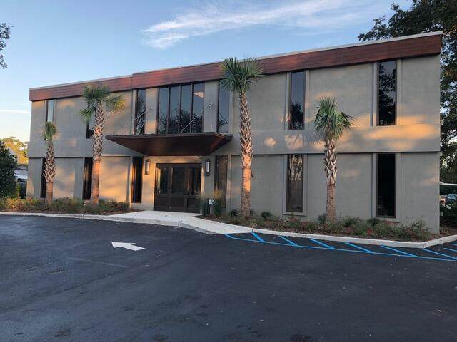 409 Coleman Boulevard - Photo 1