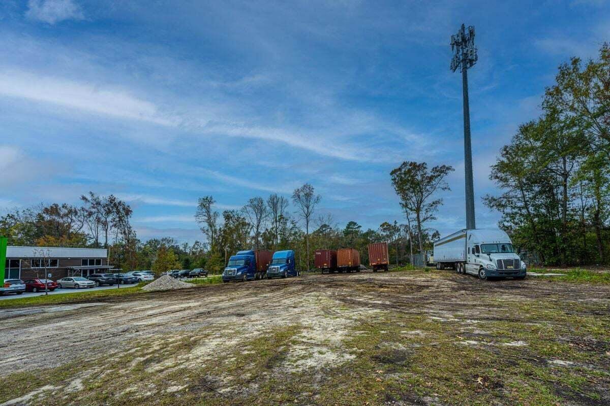 561 College Park Road - Photo 1