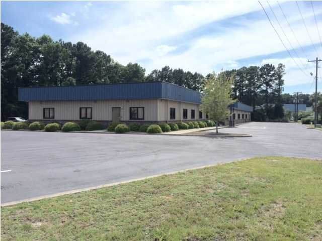 1007 Bankton Cir - Photo 1