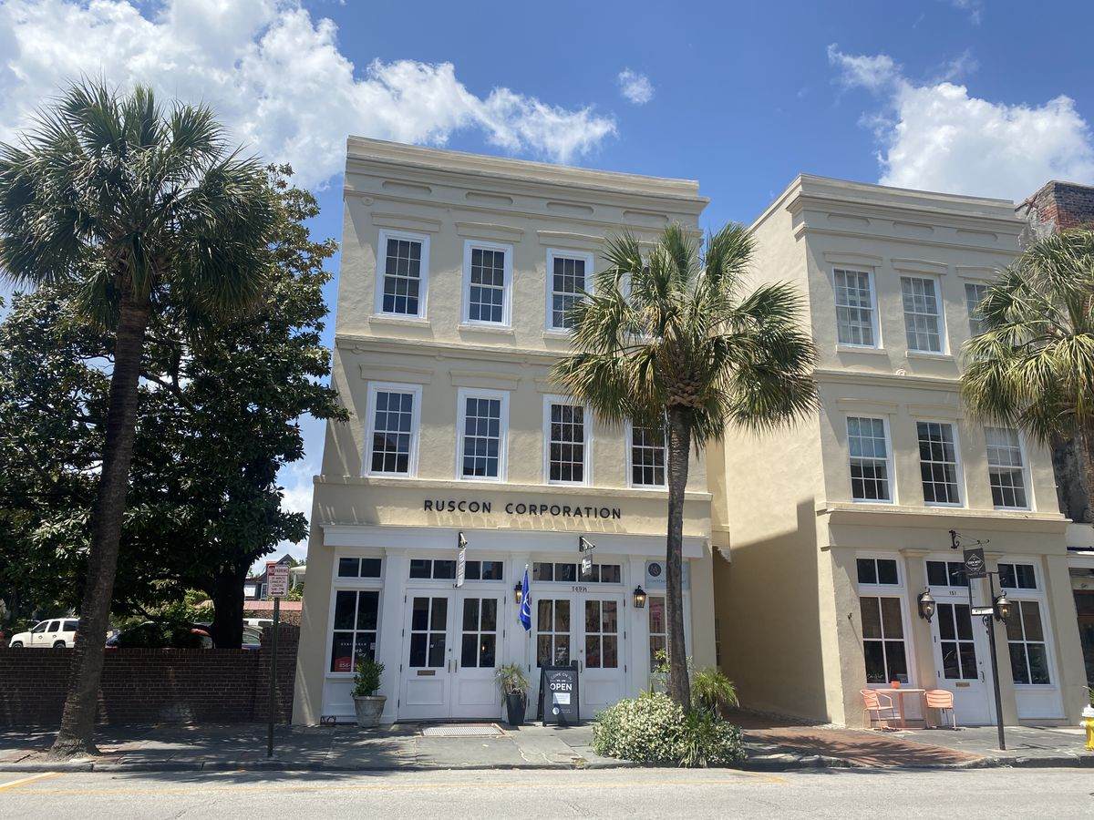 149 1/2 East Bay Street - Photo 1