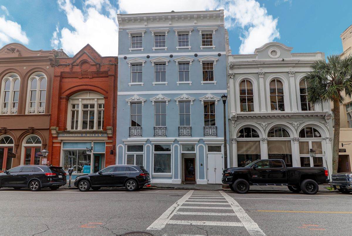 15 Broad St - Photo 1