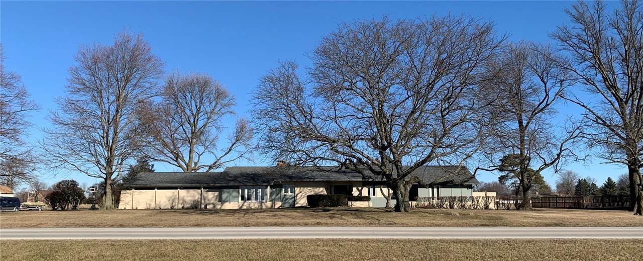 400 Country Club Road - Photo 1
