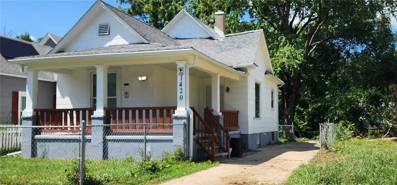 1420 Main Street - Photo 1