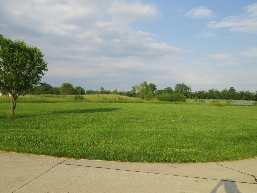 7 Executive Court - Photo 1