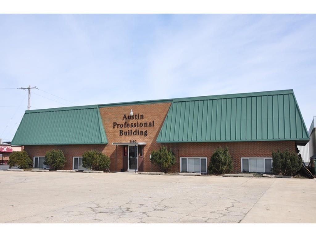 3180 Woodford Street - Photo 1