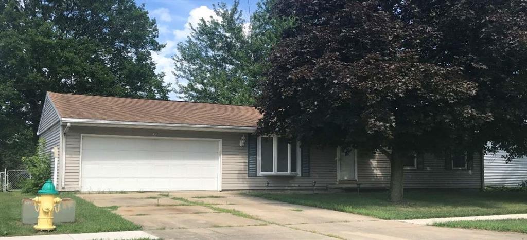 201 Rolling Green Drive - Photo 1