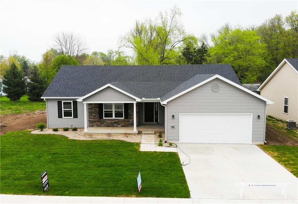 670 Pearl Court - Photo 1