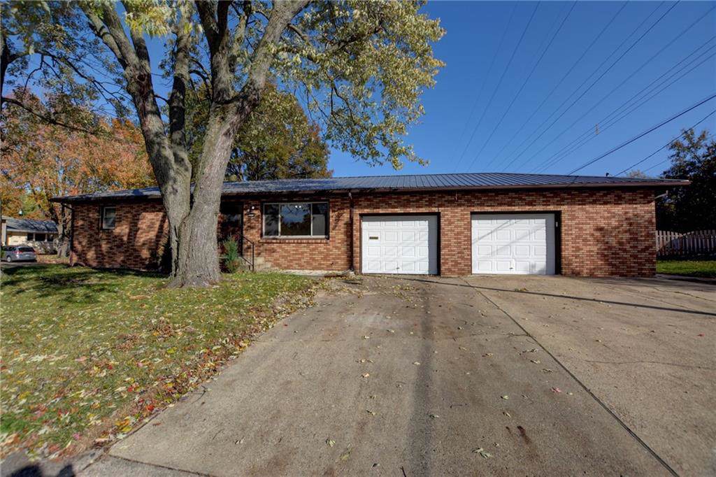 4006 Greenridge Drive - Photo 1