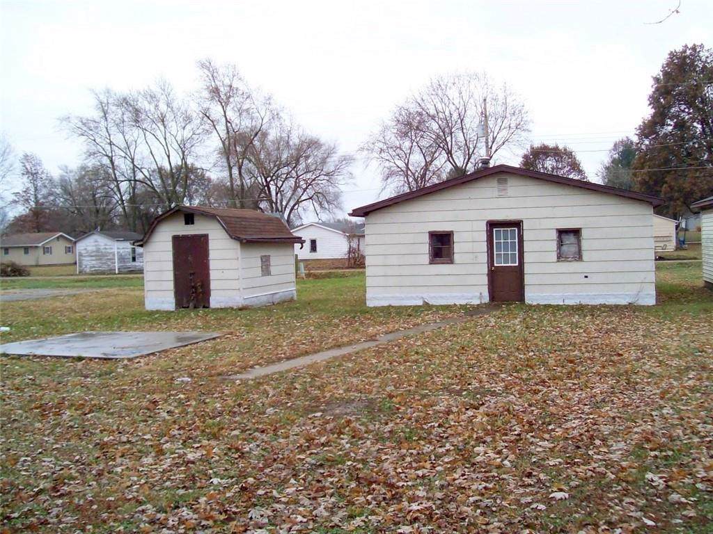 907 Third Street - Photo 1