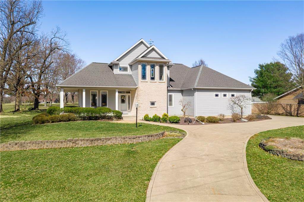 10910 Country Club Drive - Photo 1