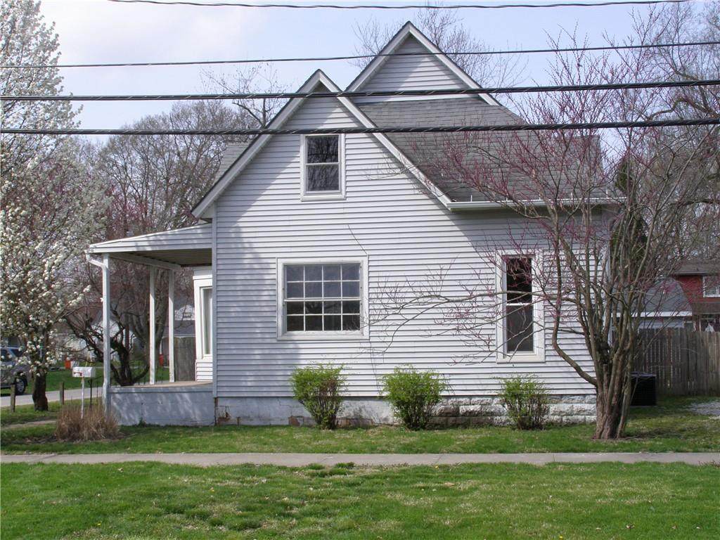 823 Main Street - Photo 1