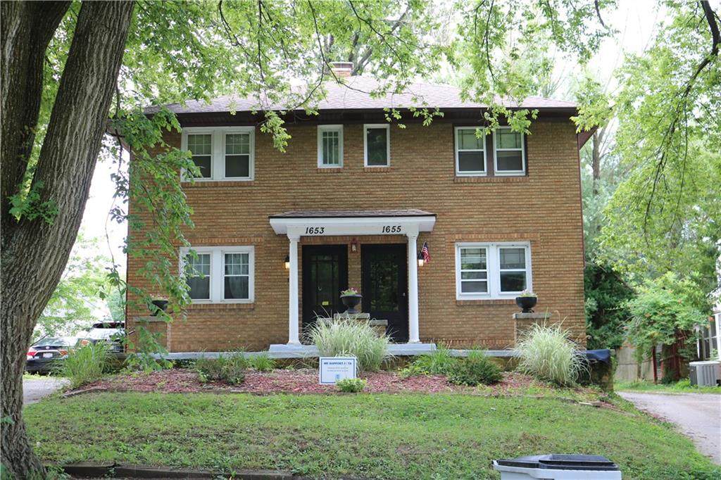 1653 Forest Avenue - Photo 1
