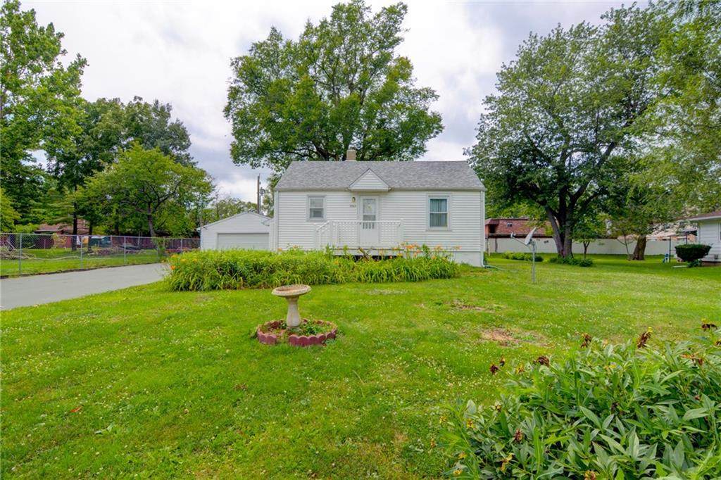 3943 Warren Street - Photo 1