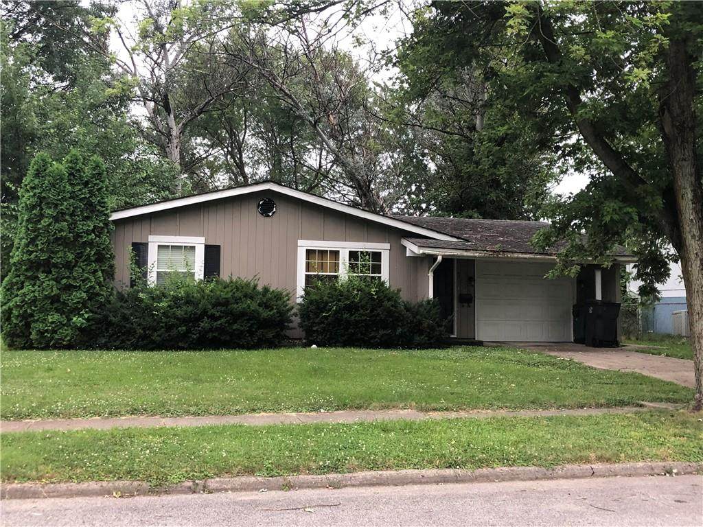 3275 Robin Drive - Photo 1
