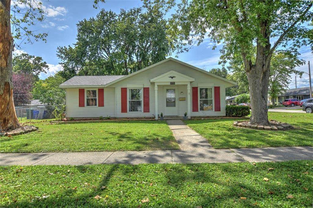 575 Moffet Avenue - Photo 1