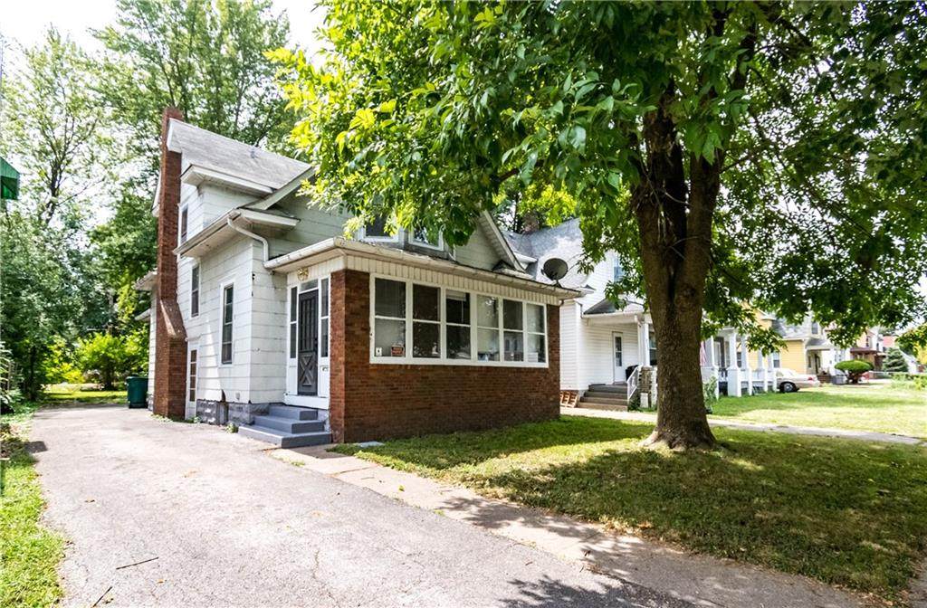 945 Main Street - Photo 1