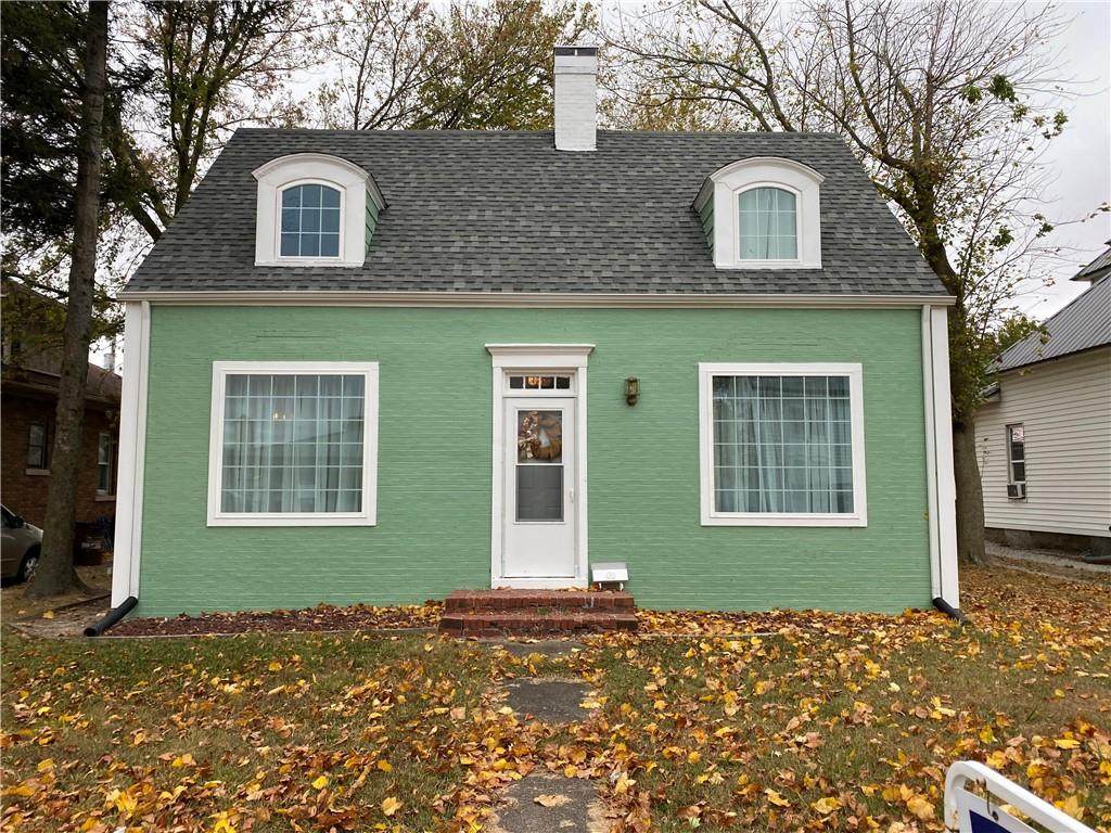 704 Fayette Avenue - Photo 1