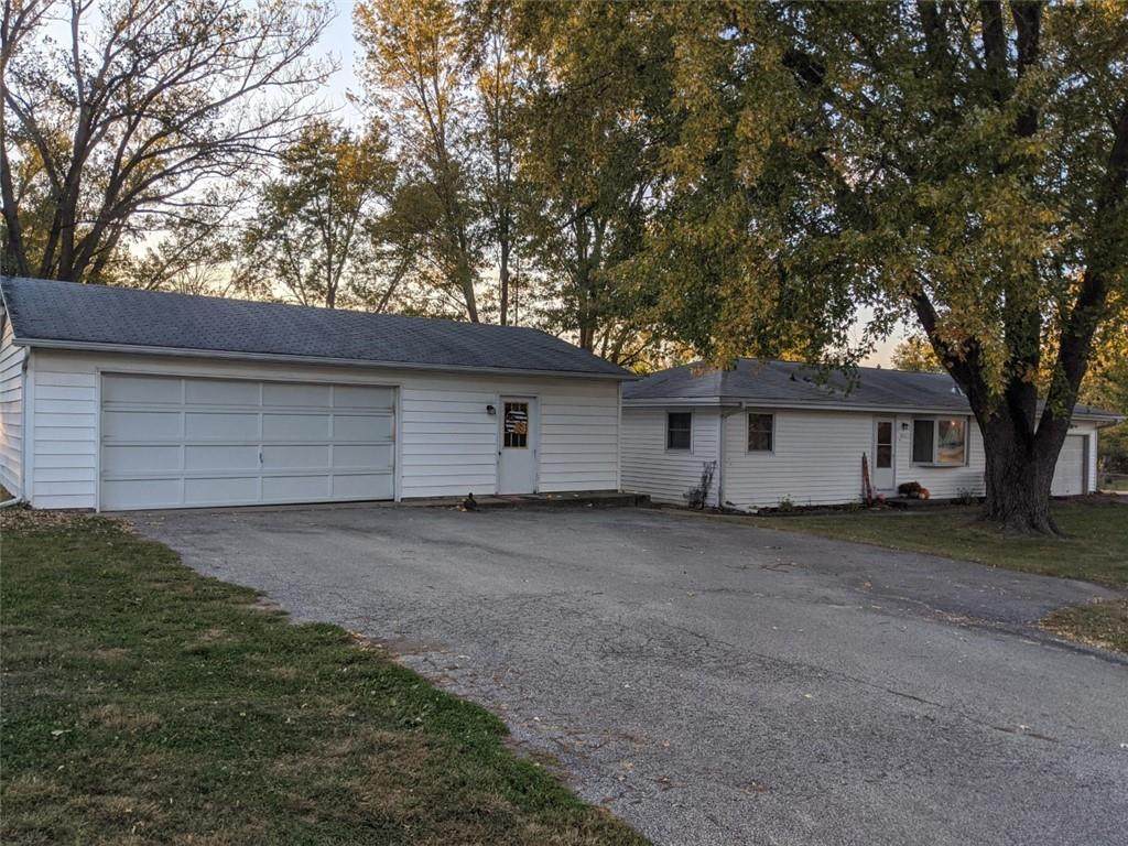 1025 Barger Drive - Photo 1