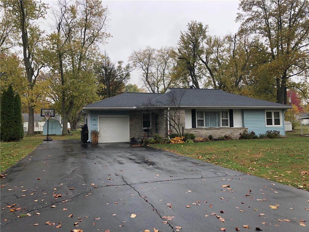 3347 Leafdale Avenue - Photo 1