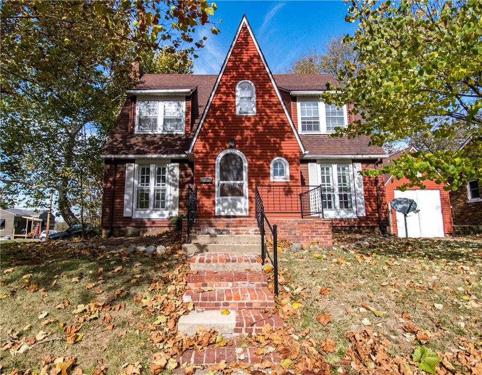 1030 Prairie Avenue - Photo 1
